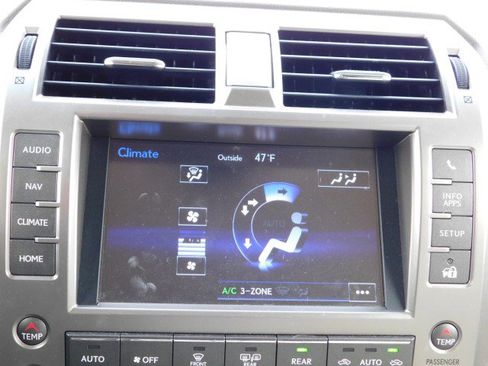 Used 2017 Lexus GX 460 image 22