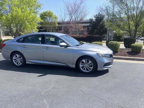 Used 2019 Honda Accord LX image 1