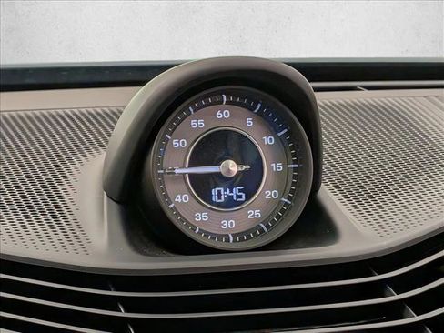 Used 2021 Porsche Taycan Turbo S image 28