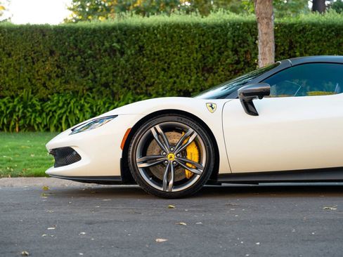 Used 2023 Ferrari 296 GTS RWD image 6