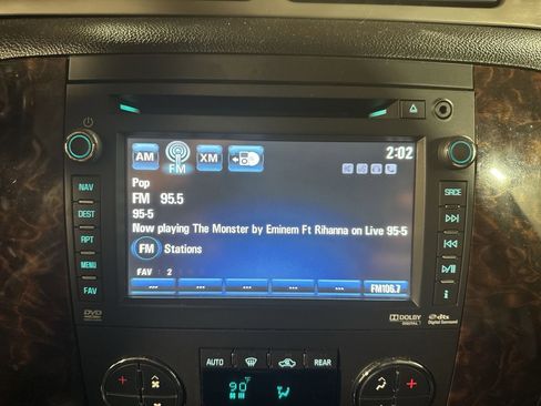 Used 2013 GMC Yukon Denali image 25