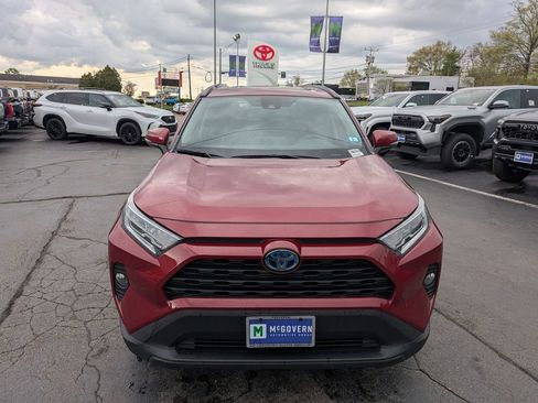 Certified 2021 Toyota RAV4 XLE w/ Convenience Package AWD/4WD image 11