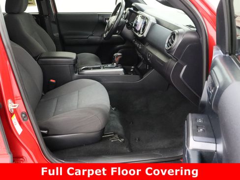 Used 2018 Toyota Tacoma TRD Sport image 37