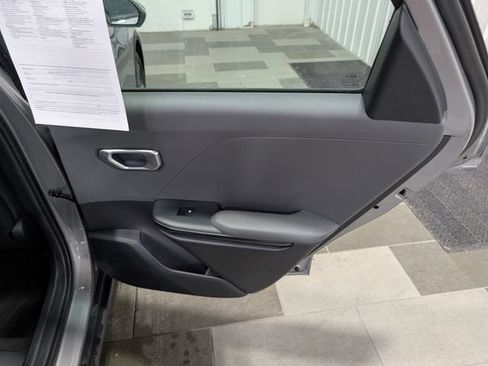 Used 2025 Kia K4 FWD image 24