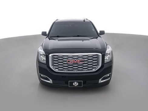 Used 2018 GMC Yukon Denali AWD/4WD image 2