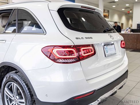Used 2021 Mercedes-Benz GLC 300 4MATIC w/ Exterior Lighting Package image 14