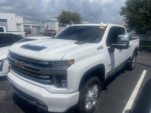 Used 2023 Chevrolet Silverado 2500 High Country w/ Technology Package AWD/4WD image 1