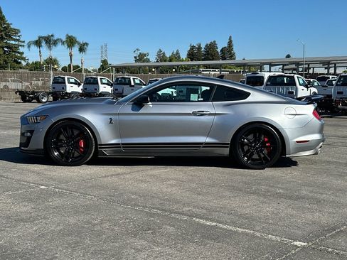 Certified 2021 Ford Mustang Shelby GT500 w/ Technology Package RWD image 6
