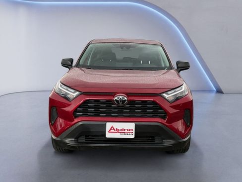 Used 2025 Toyota RAV4 LE AWD/4WD image 8