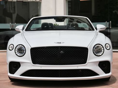 Used 2023 Bentley Continental GT V8 AWD/4WD image 10