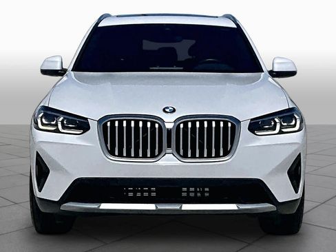 Used 2024 BMW X3 sDrive30i w/ Convenience Package RWD image 3