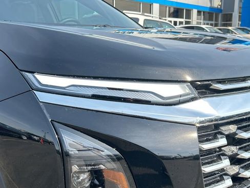 New 2026 Chevrolet Equinox LT w/ Convenience Package II FWD image 14
