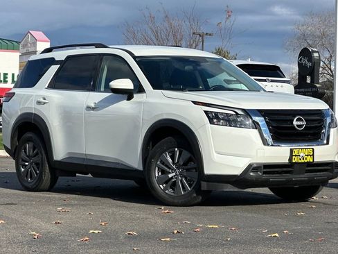 Used 2024 Nissan Pathfinder SV AWD/4WD image 1