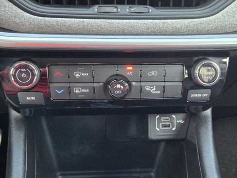 Certified 2022 Jeep Compass Latitude image 20