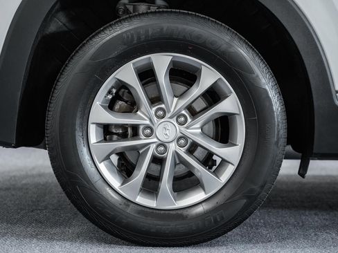 Used 2020 Hyundai Santa Fe SE image 15