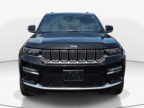 Used 2022 Jeep Grand Cherokee Summit w/ Luxury Tech Group V AWD/4WD image 9