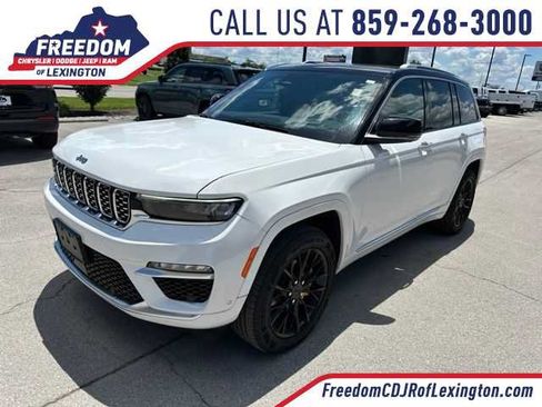 Used 2023 Jeep Grand Cherokee Summit w/ Adv Protech Group IV AWD/4WD image 1