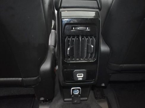 Used 2022 Jeep Compass Limited w/ Sun and Sound Group image 39