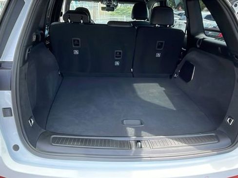 Used 2023 Jeep Grand Cherokee Trailhawk w/ Luxury Tech Group III image 33