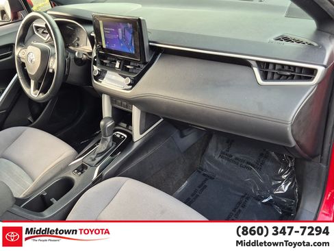 Used 2024 Toyota Corolla Cross AWD Hybrid image 35
