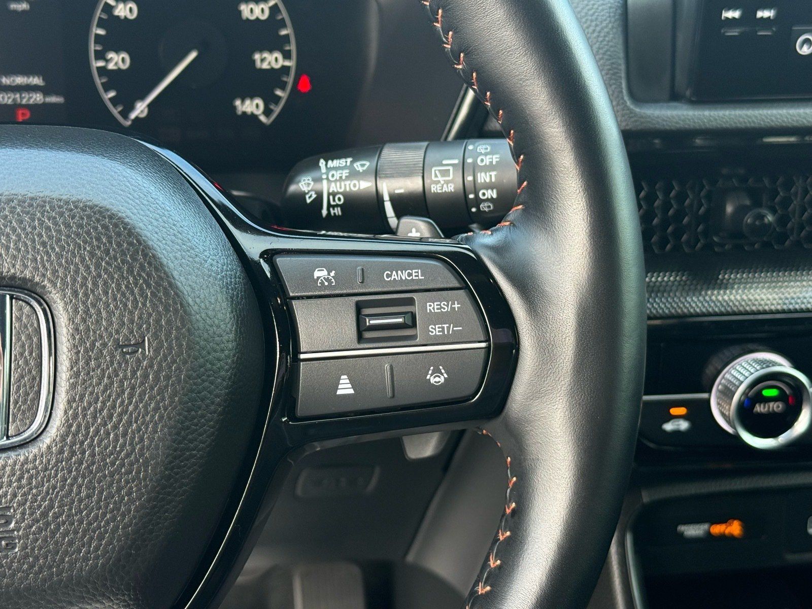 Used 2025 Honda CR-V Sport Touring image 18