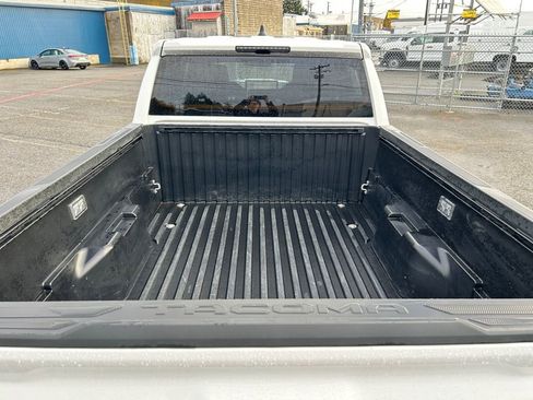 Used 2024 Toyota Tacoma TRD Sport image 24
