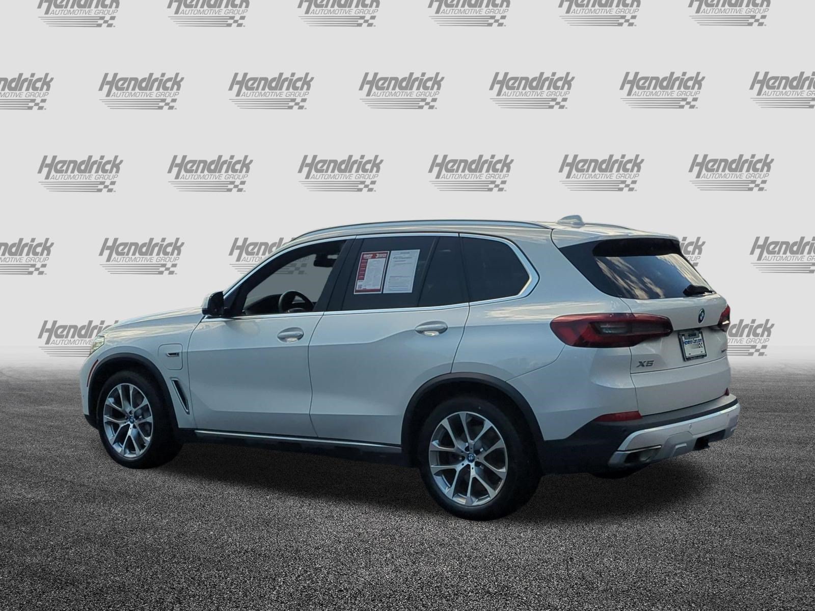Used 2022 BMW X5 xDrive45e w/ Climate Comfort Package AWD/4WD image 8