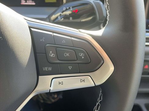 New 2026 Volkswagen Tiguan SE FWD image 23
