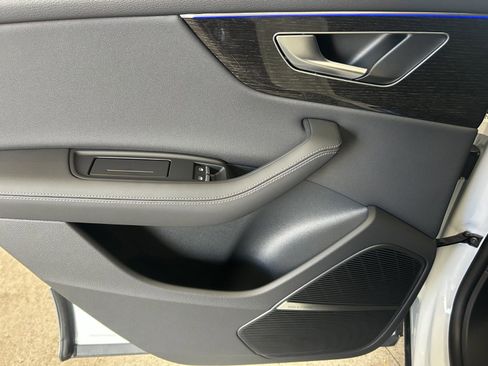 New 2026 Audi Q8 Premium Plus image 17