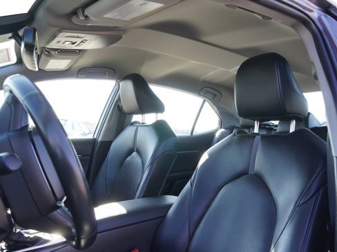 Certified 2023 Toyota Camry XLE image 19