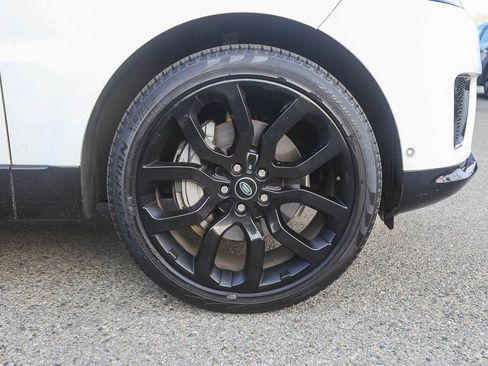 Used 2022 Land Rover Range Rover Sport HSE Silver Edition image 11