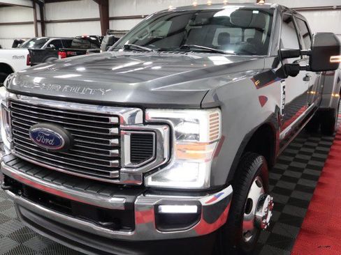 Used 2020 Ford F350 Lariat w/ Lariat Ultimate Package AWD/4WD image 26