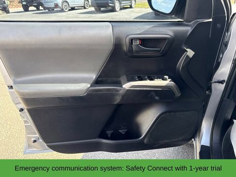 Used 2020 Toyota Tacoma SR5 AWD/4WD image 16