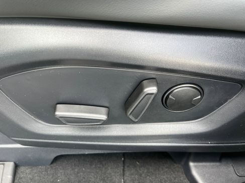 New 2026 Ford Explorer Active w/ Active Comfort Package image 20