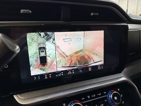 Used 2024 GMC Sierra 2500 Denali image 20