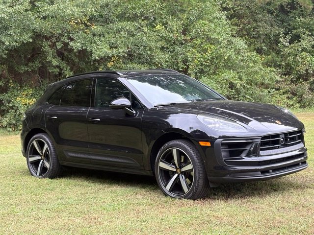 Used 2022 Porsche Macan S AWD/4WD image 10