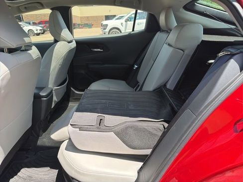 Used 2024 Toyota Prius XLE FWD image 11