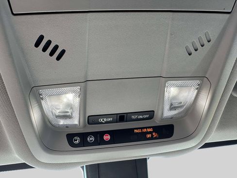 Used 2023 GMC Terrain SLE w/ Driver Convenience Package AWD/4WD image 34