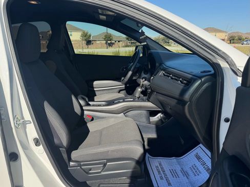 Used 2022 Honda HR-V Sport image 30