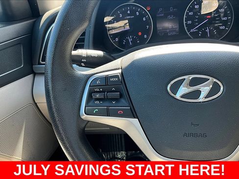 Used 2017 Hyundai Elantra SE FWD image 13