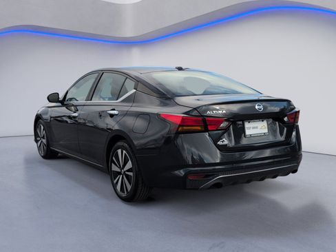 Used 2022 Nissan Altima 2.5 SV image 9