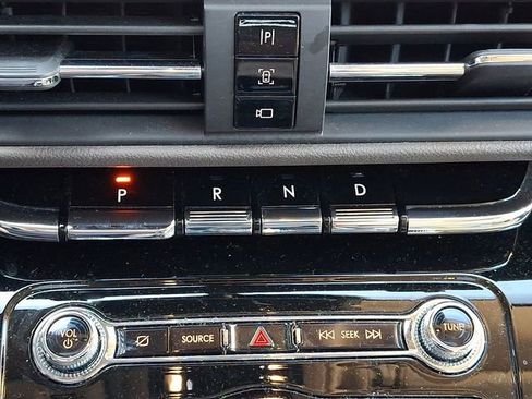 Used 2022 Lincoln Corsair AWD w/ Premium Package image 17