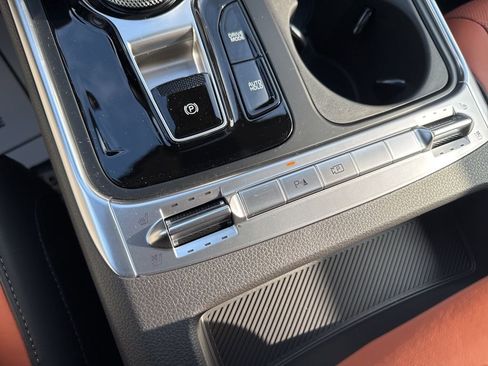 New 2026 Kia Carnival SX image 7