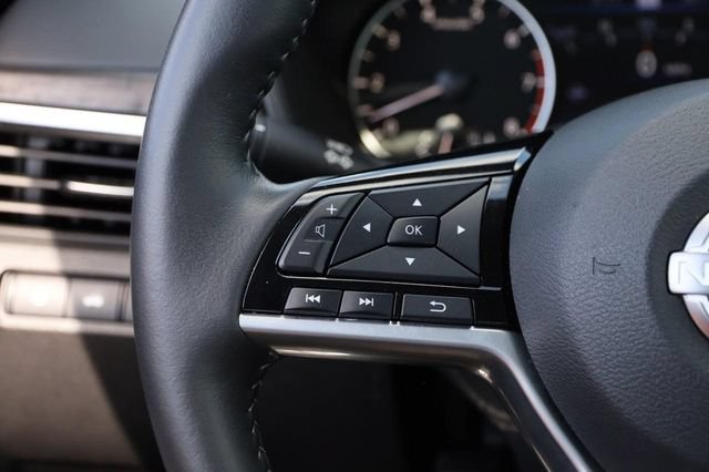 Certified 2025 Nissan Altima 2.5 SL FWD image 12