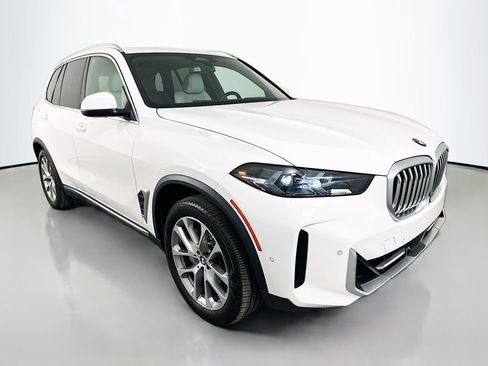 Certified 2024 BMW X5 sDrive40i RWD image 3