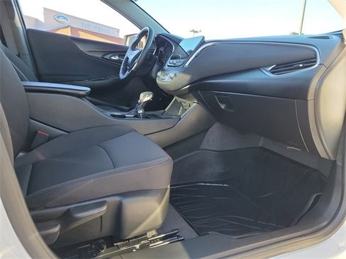 Certified 2024 Chevrolet Malibu RS w/ LPO, Floor Liner Package image 22