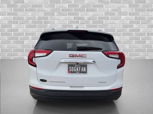 Used 2022 GMC Terrain SLE w/ Driver Convenience Package AWD/4WD image 4