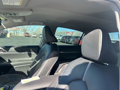 Used 2024 Toyota Camry XSE image 18