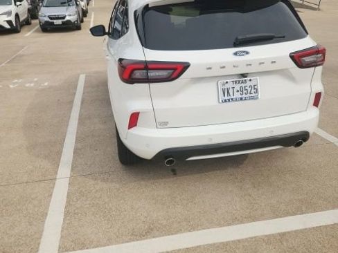 Used 2024 Ford Escape ST-Line w/ Tech Pack #1 image 6