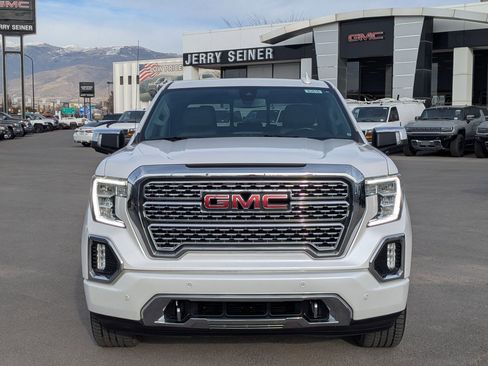 Used 2022 GMC Sierra 1500 Denali w/ Denali Premium Package image 9